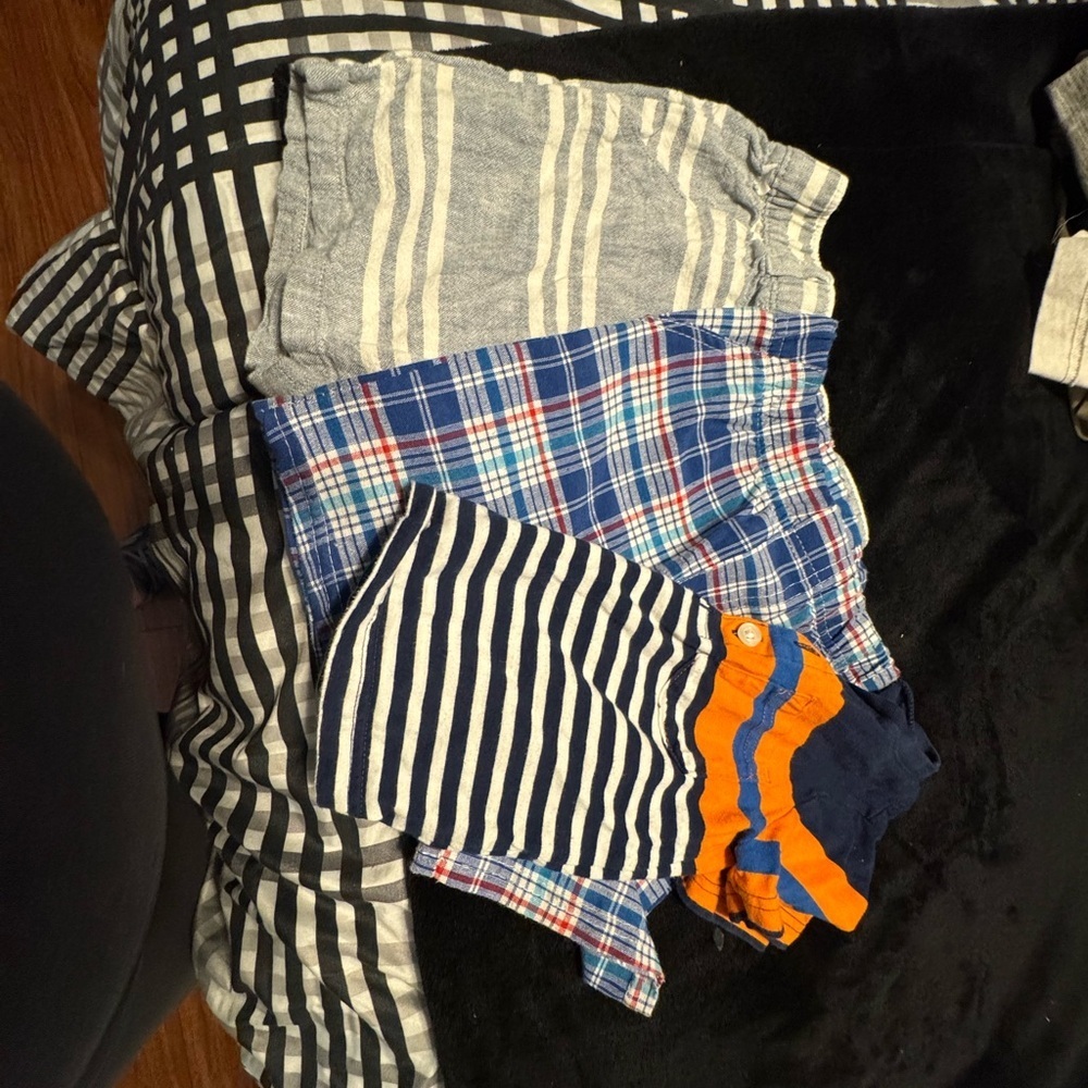 Boys Striped Bundle!  (2) Striped & Plaid Shirts + (1) Striped Polo. 24 Months. - Picture 7 of 8